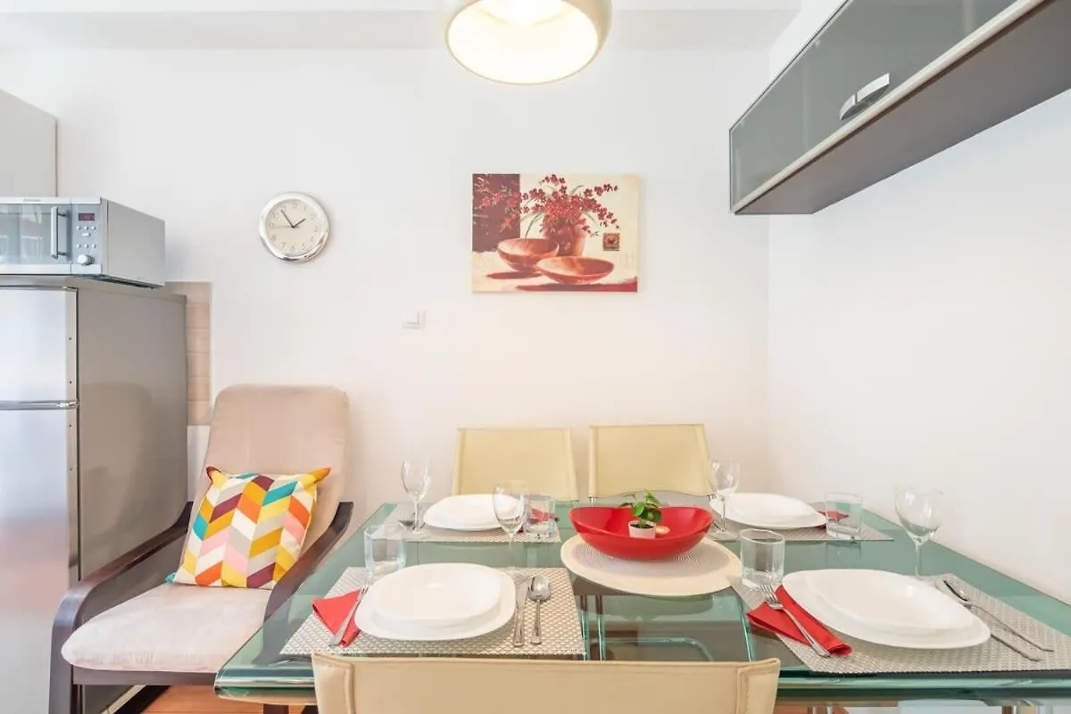 Central - Balcony - Modern Home Budapest Apartment